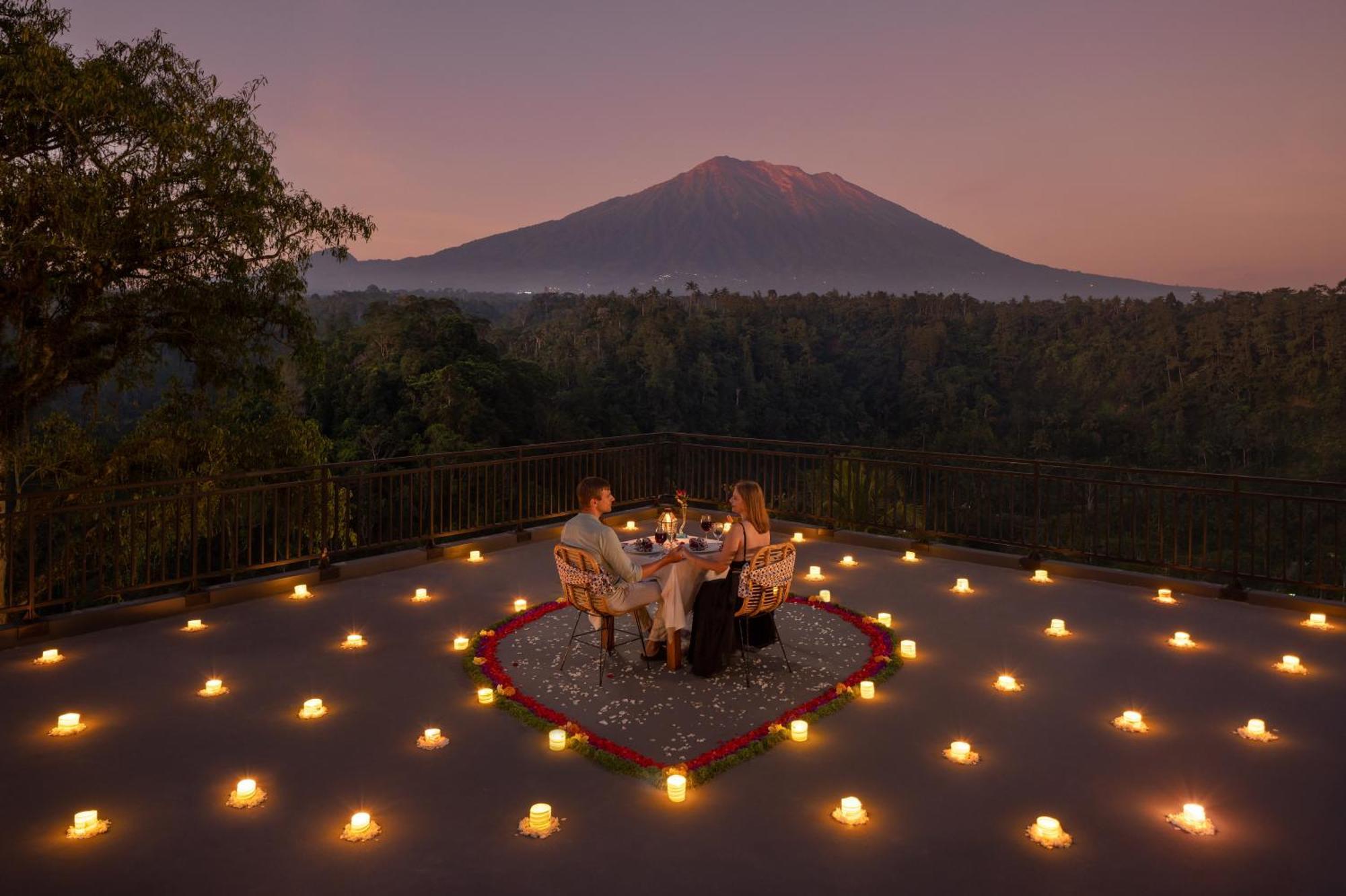Tapa Agung View Hotel Menanga Екстериор снимка