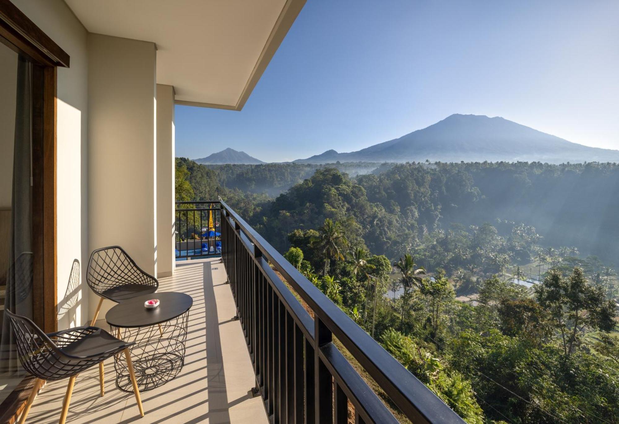 Tapa Agung View Hotel Menanga Екстериор снимка