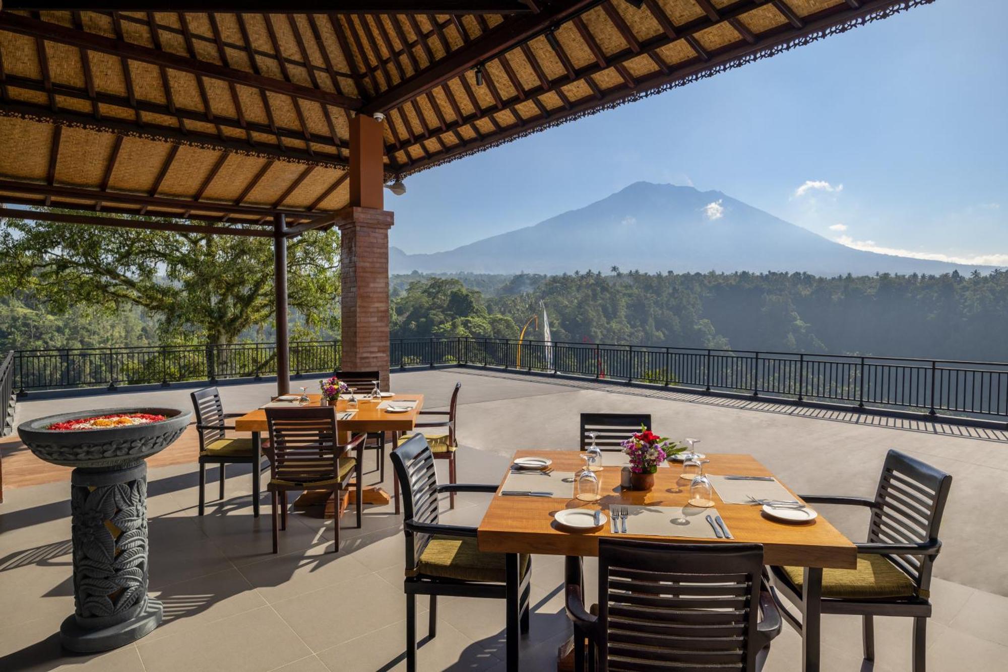 Tapa Agung View Hotel Menanga Екстериор снимка